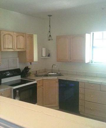 5th image of 393 Gaitan Ln