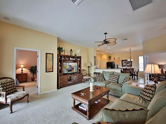 4th image of 2668 Wax Myrtle Ct