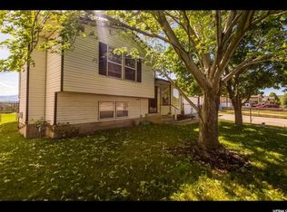 5495 S Le Chateau Way, Salt Lake City, UT 84118