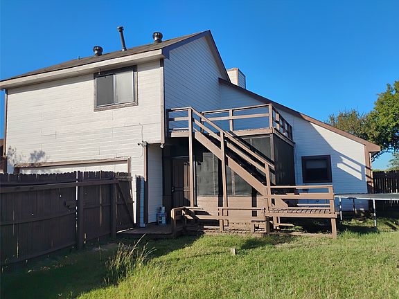 5th image of 712 Atteberry Ln