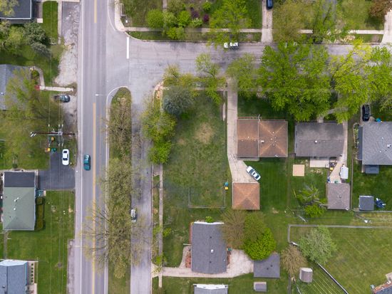 6746 Madison St, Merrillville, IN 46410