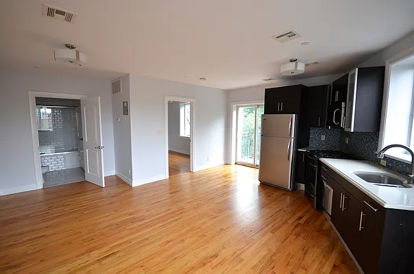 Rented by Swythe, Inc. | media 28