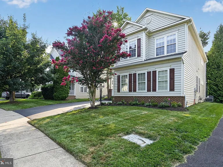 21866 Windover Dr — Photo 2