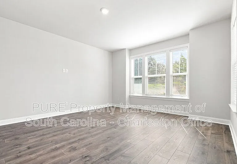 803 Lachicotte Creek Dr — Photo 3