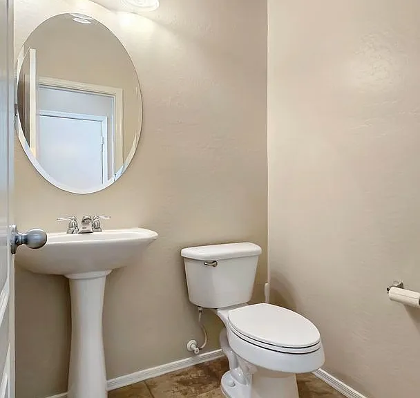 2942 N Evergreen St — Photo 11