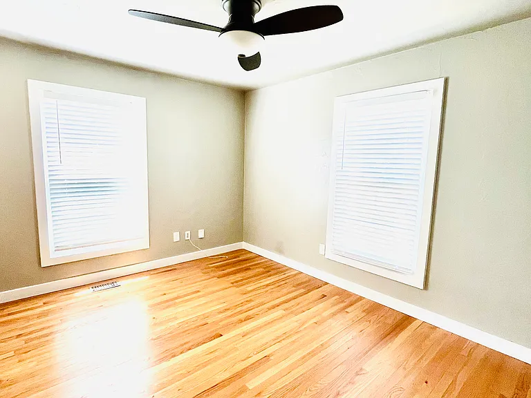 6712 N Ross Ave — Photo 22