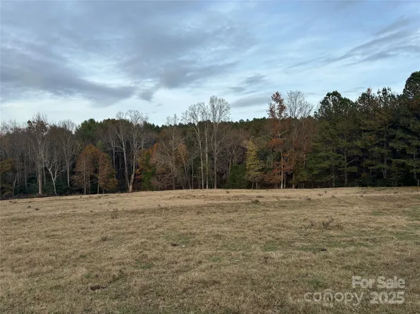Boston Rd, Taylorsville, NC 28681