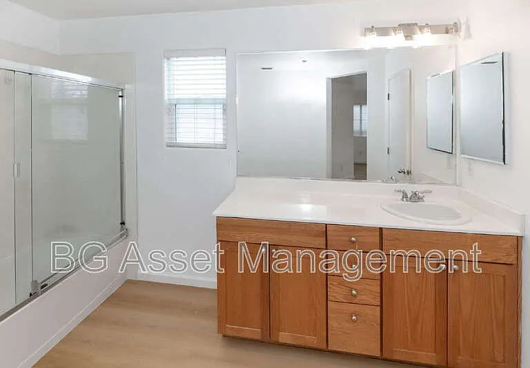 128 Kingfisher St — Photo 15