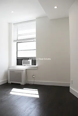 Rented by Mirador Real Estate | media 16