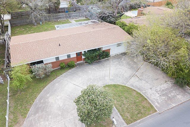 1st image of 1917 Harvey Dr