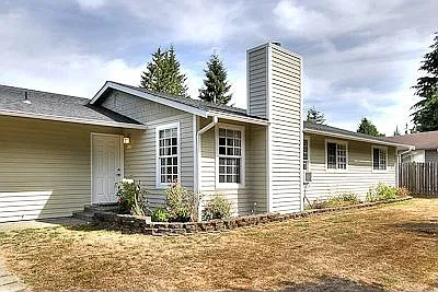 13204 128th Ave NE photo 1