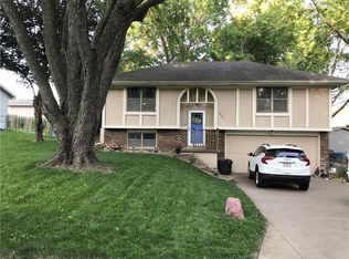 5501 Rock Springs Rd, Saint Joseph, MO 64505