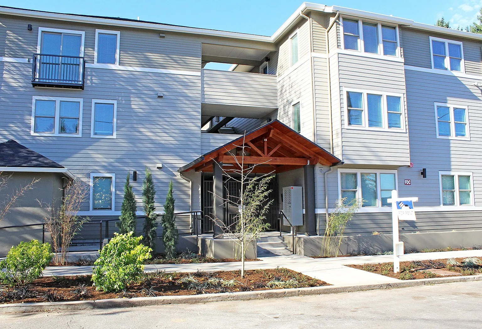 6155 N Minnesota Ave — Photo 2