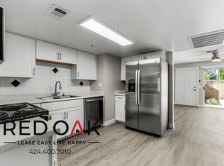 32450 Candlewood Dr #6, Cathedral City, CA 92234
