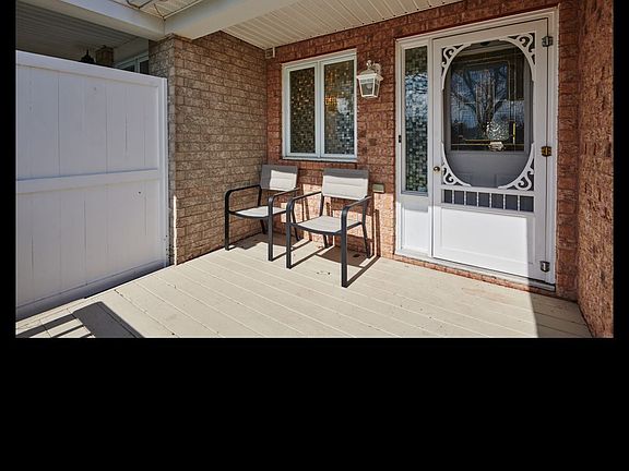 3rd image of 246 Sandhill Rd