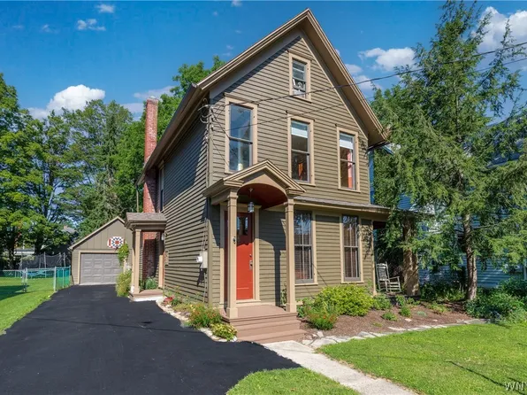 25 Park Pl, East Aurora, NY 14052