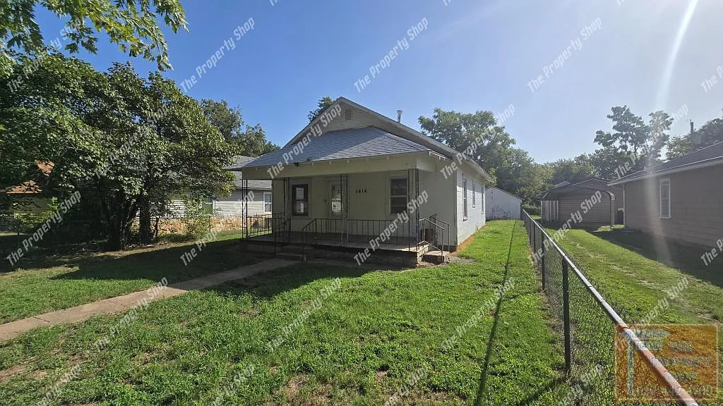 1414 S A St — Photo 1