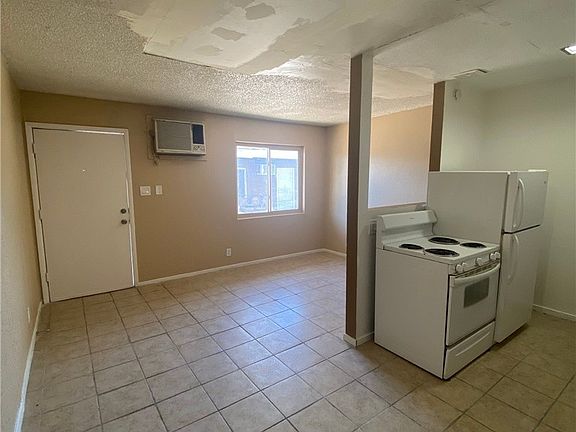 5th image of 236 W Philadelphia Ave APT 4