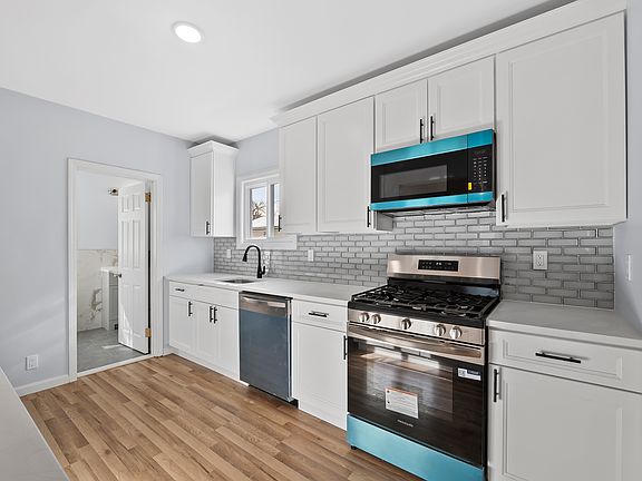 4th image of 42 Livingston Ave #1