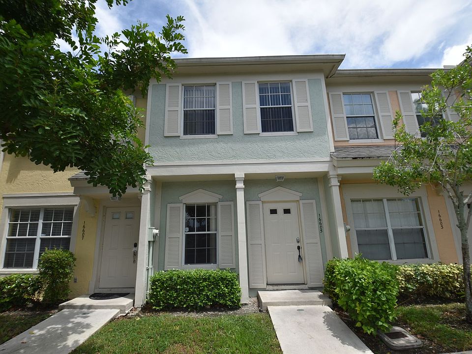 1st image of 16605 Hemingway Dr