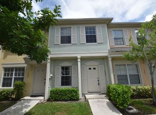 16605 Hemingway Dr, Fort Lauderdale, FL 33326