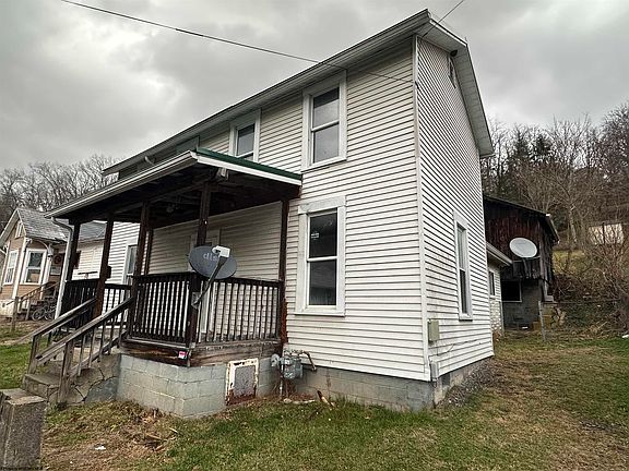 2nd image of 318 Broad St
