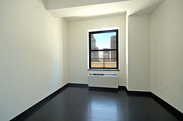 Sold by Avenue Real Estate