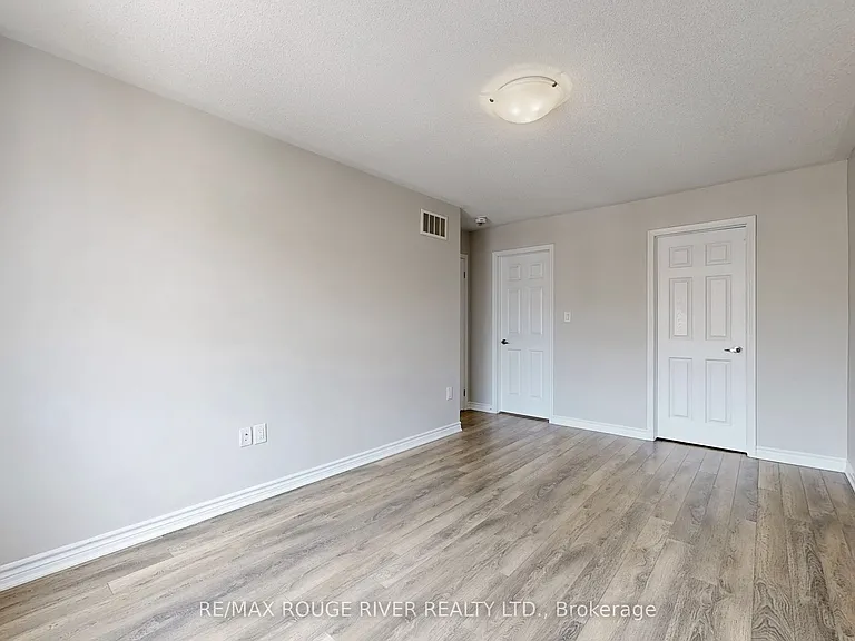 1061 Clipper Ln — Photo 23