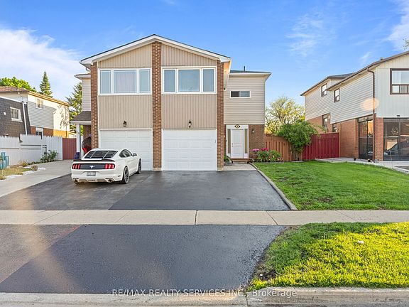 2nd image of 28 Kingswood Dr