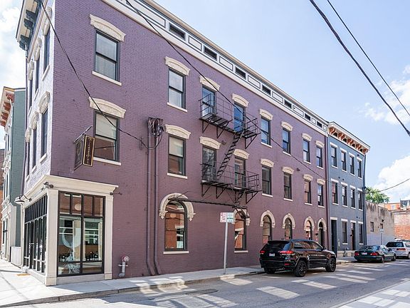 2nd image of 118 W Fifteenth St #183