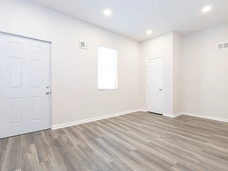 1613 S 18th St #1 — Photo 21