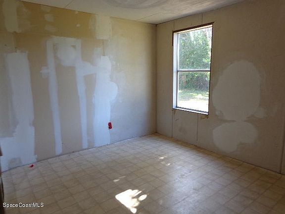 5th image of 6488 Colony Park Dr
