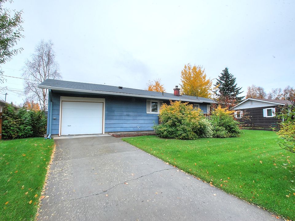 1st image of 209 Bentley Dr