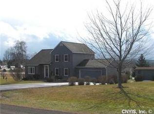 2593 Seabury Dr, La Fayette, NY 13084