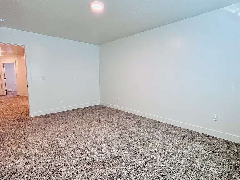 538 N 100 E — Photo 7