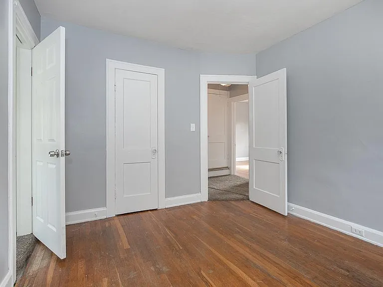 1002 Pembrook Rd — Photo 13