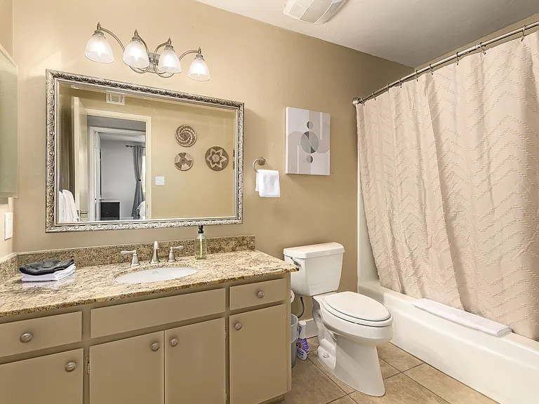 3142 E Altadena Ave — Photo 10