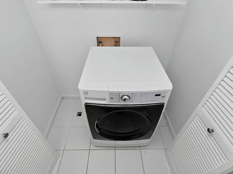 Laundry - Washer and Dryer Included