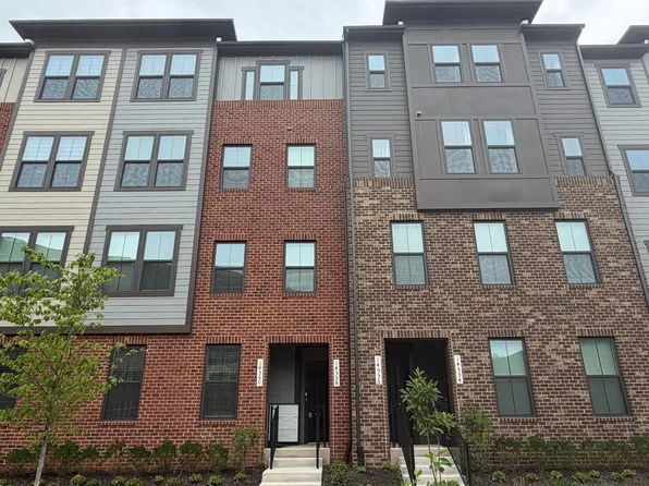 14558 George Carter Way Unit 118, Chantilly, VA 20151