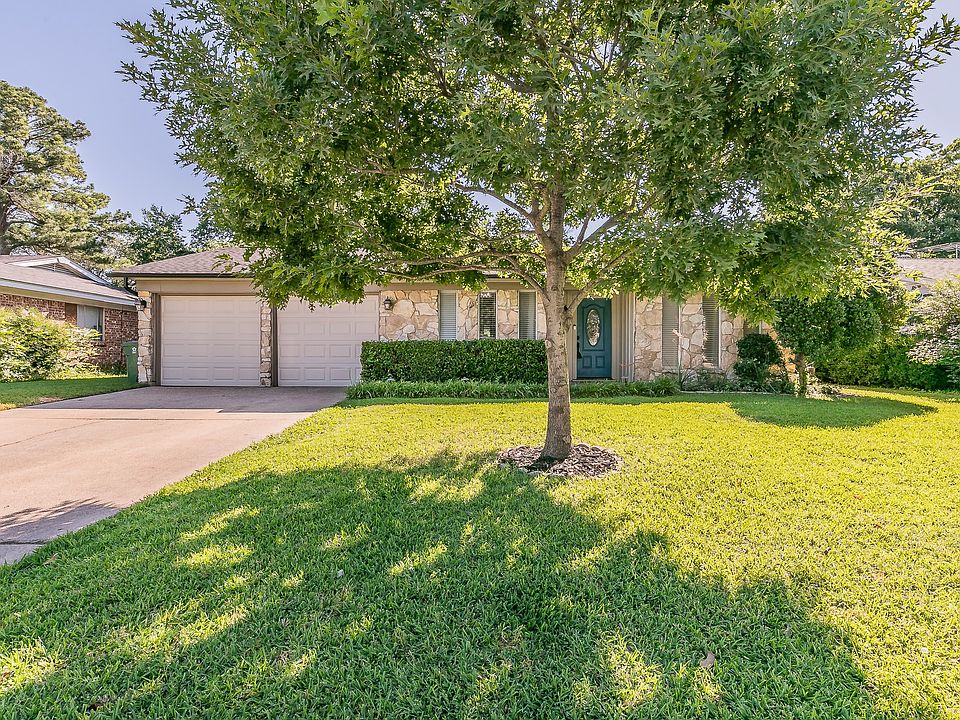 1st image of 5420 Greenwood Way