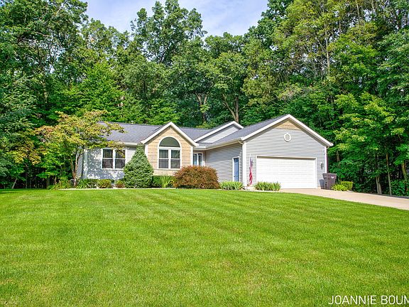 2nd image of 3170 Marcia Ln