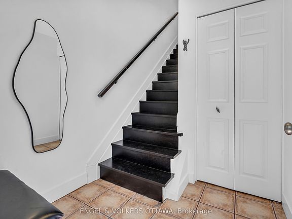 3rd image of 5 Timberview Way #7