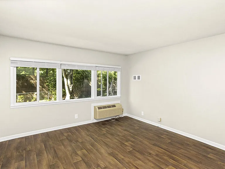 1701 Gale Ln — Photo 24