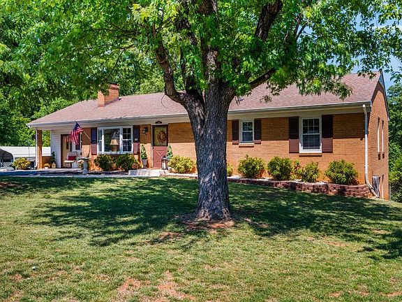 2nd image of 1191 Rainbow Forest Dr #12