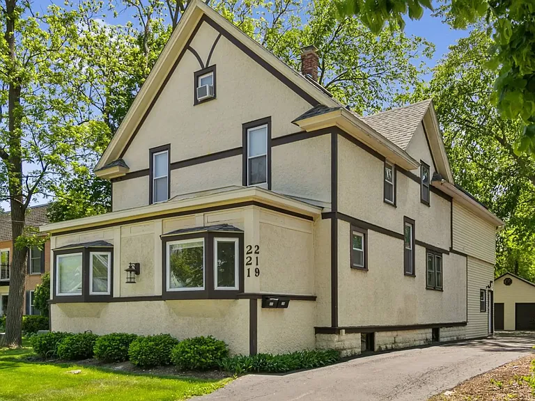 219 W Park Ave — Photo 29