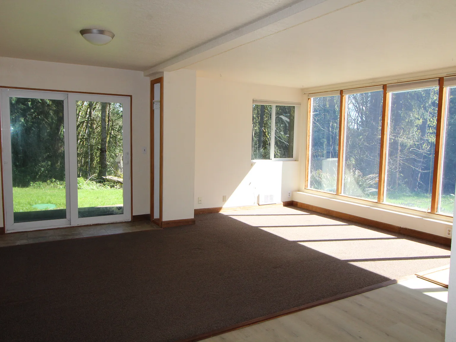 2 bed, 1.5 bath, 1200 sqft, $2,000 — Photo 4