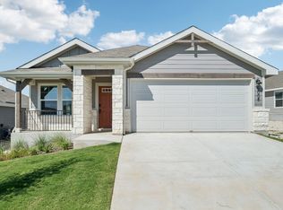 5008 Hazelnut Ln, Del Valle, TX 78617