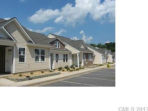 1st image of 864 Impala Dr #32