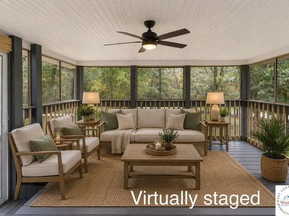 12421 Hickory Point Rd, Green Ridge, MO 65332