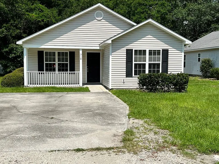 314 Hillsdale Dr — Photo 1